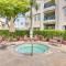 Huntington Beach Condo with Pool Less Than 1 Mi to Pier! - 亨廷顿海滩