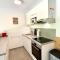 Appartement neuf sur les pistes avec parking et wifi - FR-1-505-190