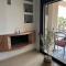 Two-storey Beachfront Maisonette - توروني