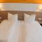 Hotel S16