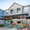 Lux & Cozy 2 Bdrm Suite - Resort Pool - Houston - 凯蒂