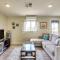 Escondido Vineyard Estate Walk to Wineries!