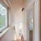 Le Chalet Waterfront Retreat