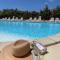 Appartement Climatisé Terrasse et Piscine Le Baptistou