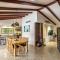 Grove Hinterland Retreat - 15 mins to beach