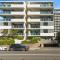Stadium Escape - A Contemporary Beachside Retreat
