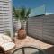 City Apartment with heated rooftop Pool - Chania