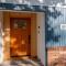 New Riverfront Luxury with acreage and great views - Тилламук