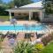 Chalet familiar con piscina - Valdemorillo