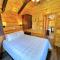 BMV4 Tiny Home with sleeping loft - Twin Mountain