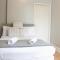 Large Garden Apartment on Golders Green High Road - 伦敦