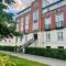 This weekend! Two double rooms with parking in quiet well-kept flat