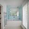 The Prestigious Residence with Modern Elegance - London