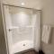 Flexhome East Side Studio UR7 - Near Brady St with Gym and Balcony - ميلووكي
