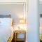 Enjoy the Pause Holiday Home, A Quiet City Centre, 2 Double Bed, Free Parking, Manchester Airport 50 min drive