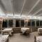 VIVERONE LAKE ROOMS