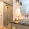 Skyview Oasis Modern Build 1 Mile from Downtown Black Mtn!