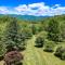 Pet-Friendly Waynesville Cabin with Deck and Mtn Views - Waynesville