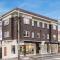 Bondi Junction Apartments by Urban Rest