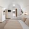 Commercio Suites Santorini - Emporio