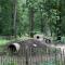 Dubbele chalet op recreatiepark Topparken op de Veluwe in Beekbergen met grote vrije tuin en eigen parkeerplaats