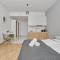 Modern Studio Słonimskiego with Balcony by Noclegi Renters - 弗罗茨瓦夫