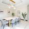 Elegantly Furnished 6BR Beachfront Villa Palm Jumeirah - Dubaj