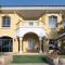 Elegantly Furnished 6BR Beachfront Villa Palm Jumeirah - Dubaj