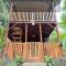 De-Ranggon Home stay garden huts - Gitgit