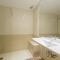 Hostal Rodas Pamplona - بامبلونا