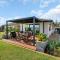 The Leading Light - One Tree Point Holiday Home - One Tree Point