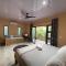 PUNA Lodge