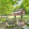 Alden Home with Fire Pit Steps to Torch Lake! - ألدين
