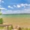 Alden Home with Fire Pit Steps to Torch Lake! - ألدين