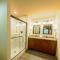 Lap of Luxury by Eden Crest - غاتلينبرغ