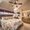 The Iron Cactus Condo on the Comal CW C102