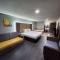 Super 8 by Wyndham Hayward WI