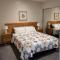 Pleasant City Stay on Collins