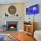 SnowDen - Pool, Gym, Hiking, Fireplace!