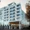 AC Hotel Paris Porte Maillot by Marriott, A Marriott Luxury & Lifestyle Hotel