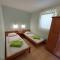 Flora Apartman Sutivan - Sutivan
