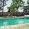 Gîte, piscine privative chauffée - Benon