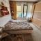 DOWNTOWN Central Square Apartment Guesthouse with Full Kitchen, Panoramic Views, Self Check-in & Free Parking - Kazanlak