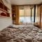 DOWNTOWN Central Square Apartment Guesthouse with Full Kitchen, Panoramic Views, Self Check-in & Free Parking - Kazanlak