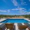 Holiday House Bracuta