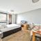 Spacious 5-bedroom modern apartment by Wembley - Brent