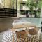 Modern Quiet 1 & 2 Bed Apt Opposite Albert Park
