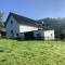 Berg Blick Eifler Bauernhaus modern restauriert