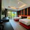 WOW PHUKET - 普吉镇