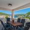 3 Bedroom Beach Front Home In Pucisca